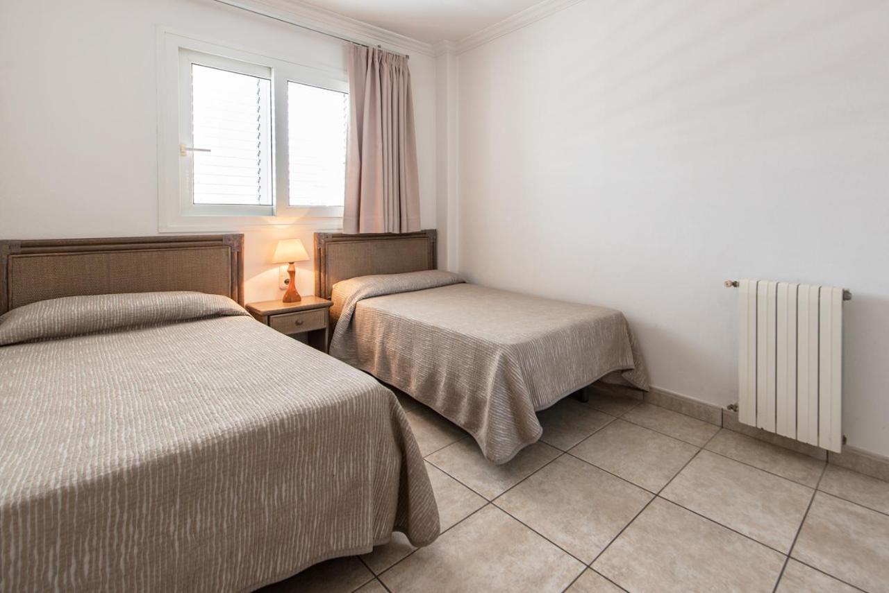 Apartamentos Es Cane Es Canar  Luaran gambar