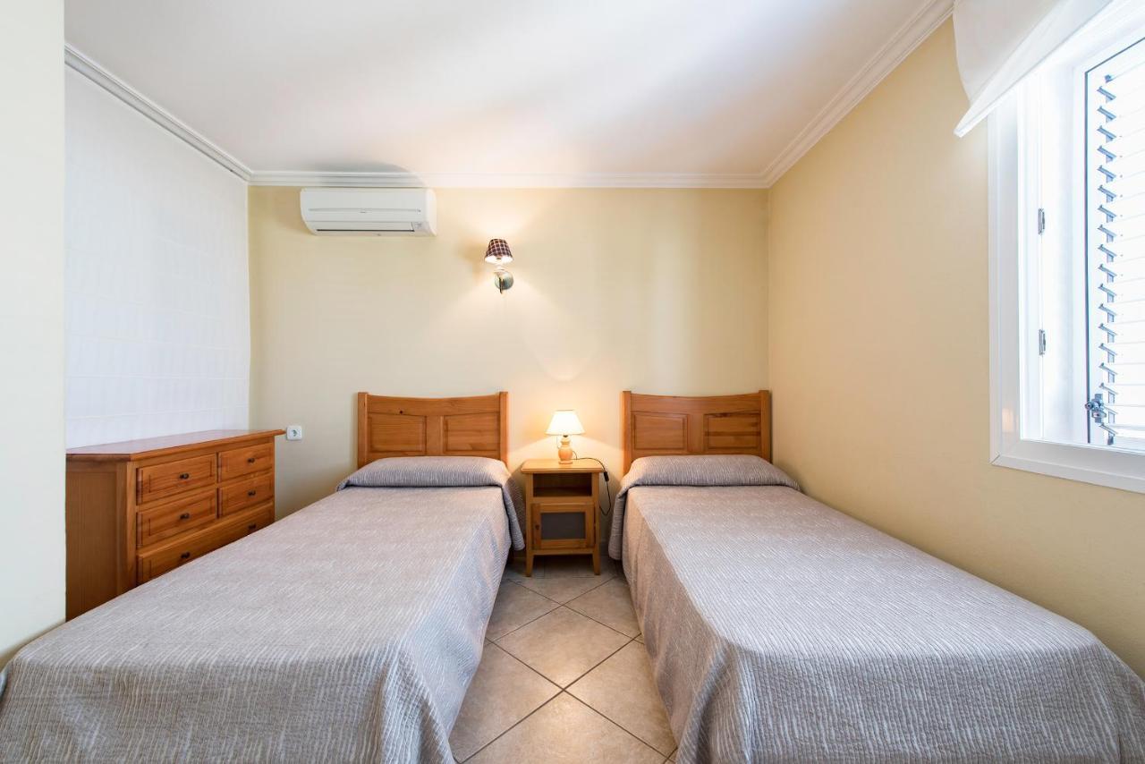 Apartamentos Es Cane Es Canar  Luaran gambar