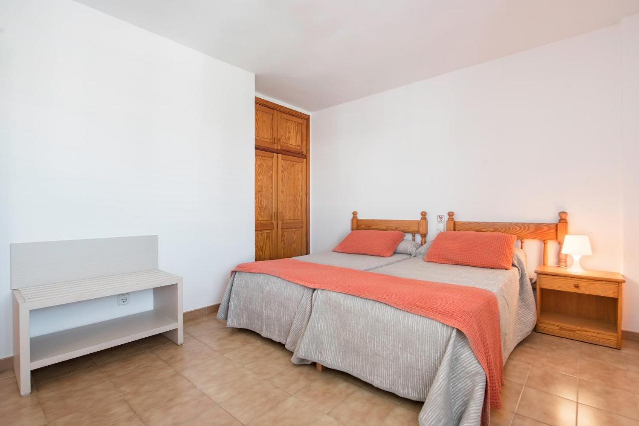 Apartamentos Es Cane Es Canar  Luaran gambar